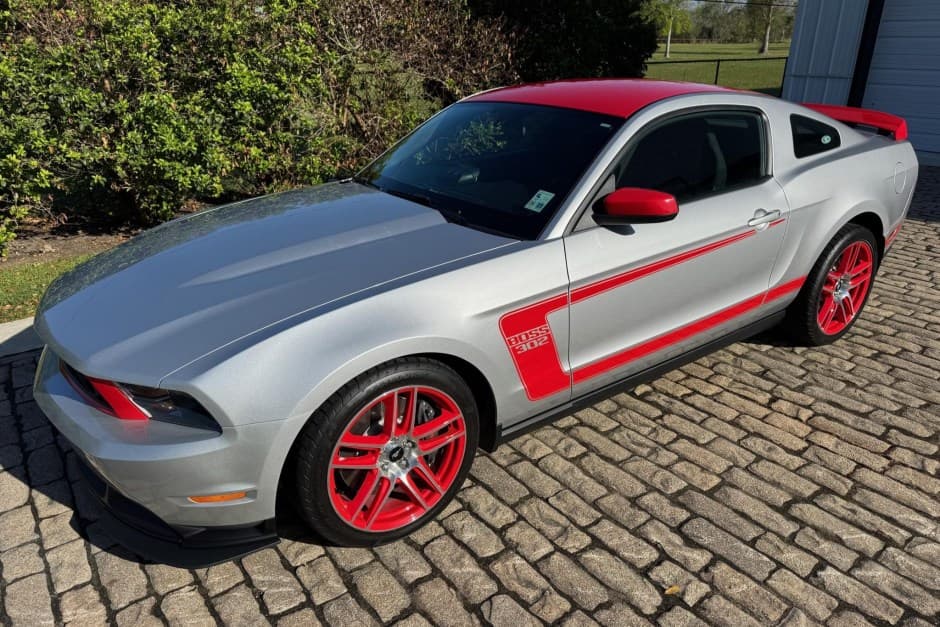 2012 Ford Mustang S197 2005-2014 sold for $53,333