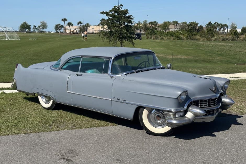 1955 Cadillac Series 62 sold for $6,123