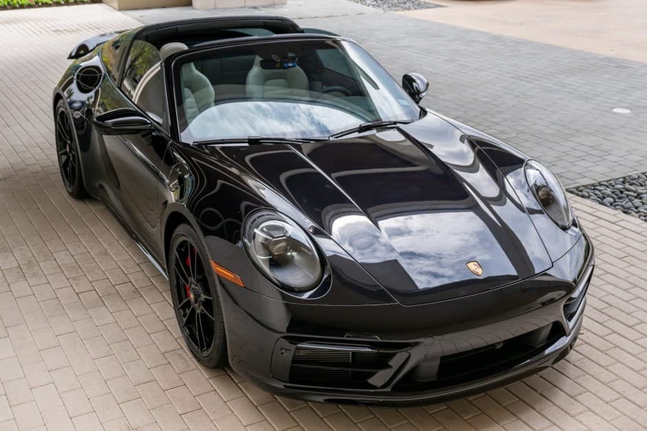 2024 Porsche 992 911 (Non-Turbo/GT2/GT3) sold for $196,000