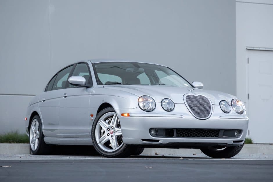 2003 Jaguar S-Type (1999-2007) sold for $8,118