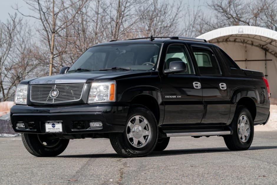 2006 Cadillac Escalade & EXT GMT800 (2002-2006) sold for $20,500