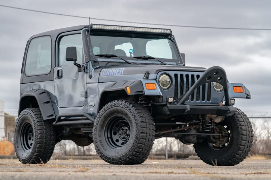 2001 Jeep Wrangler TJ (1997-2006) sold for $10,750