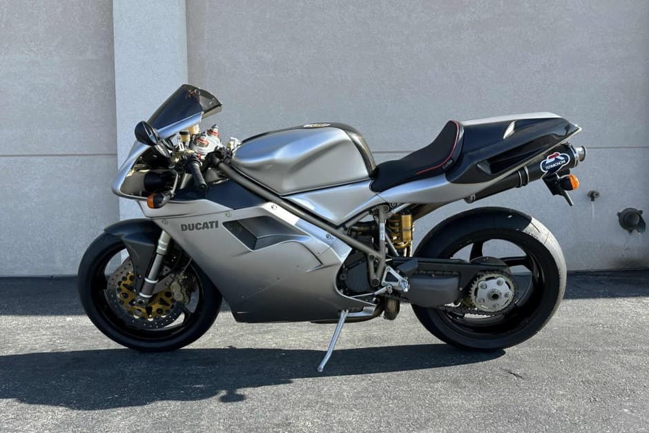 1997 Ducati 916 sold for $14,750