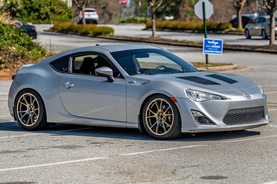 2013 Scion  sold for $9,600