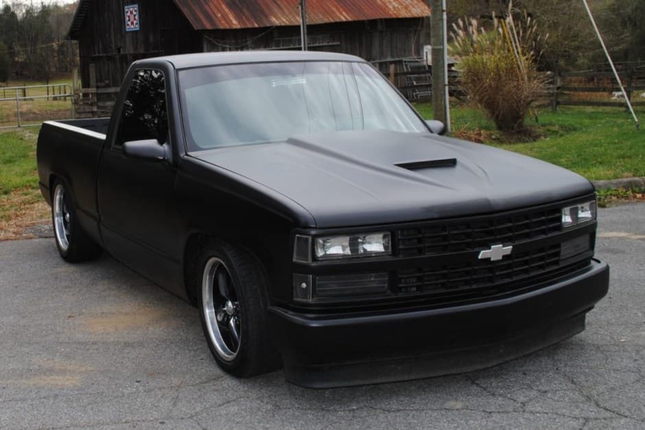 1989 Chevrolet C/K GMT400 (1988-2002) sold for $10,000