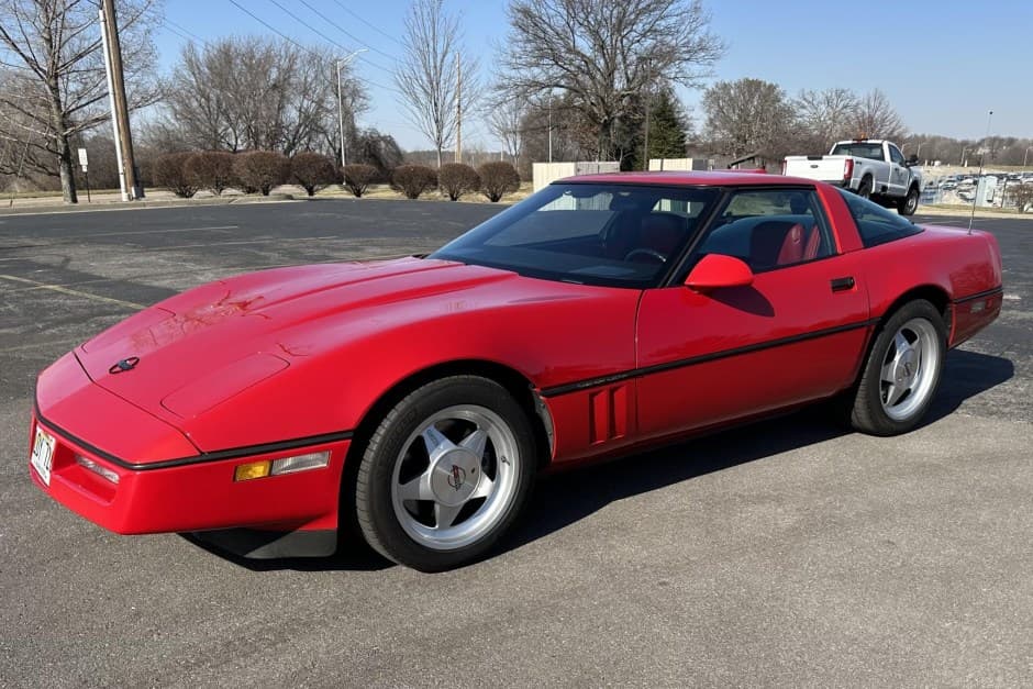 1989 Chevrolet Corvette C4 sold for $35,000