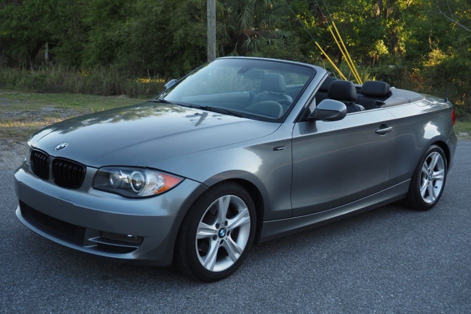 2010 BMW E82/E88 1-Series sold for $8,800