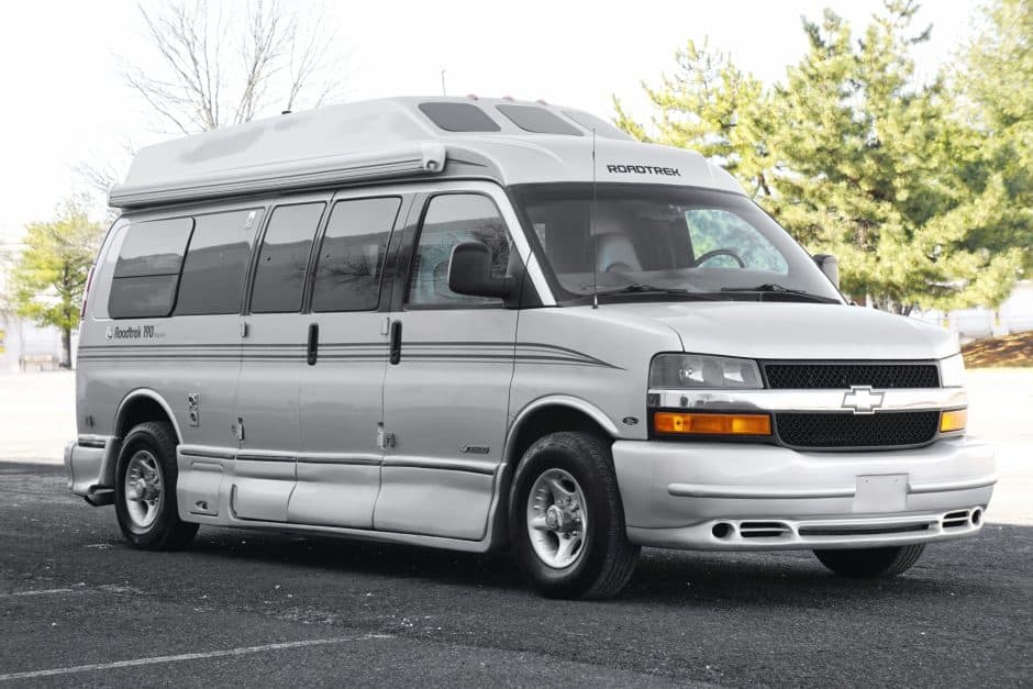 2004 Chevrolet Express sold for $32,000
