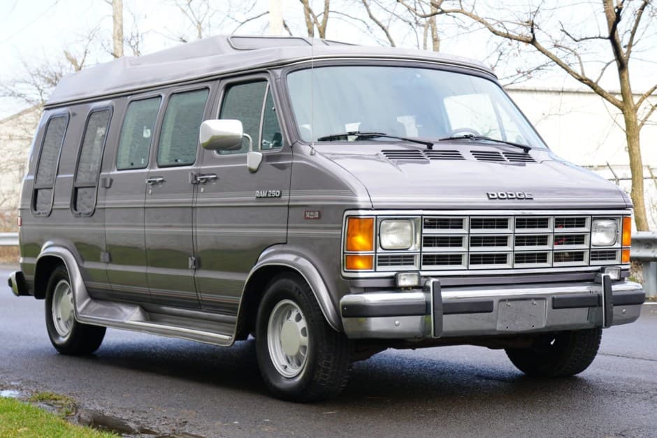1991 Dodge Ram Van sold for $9,750