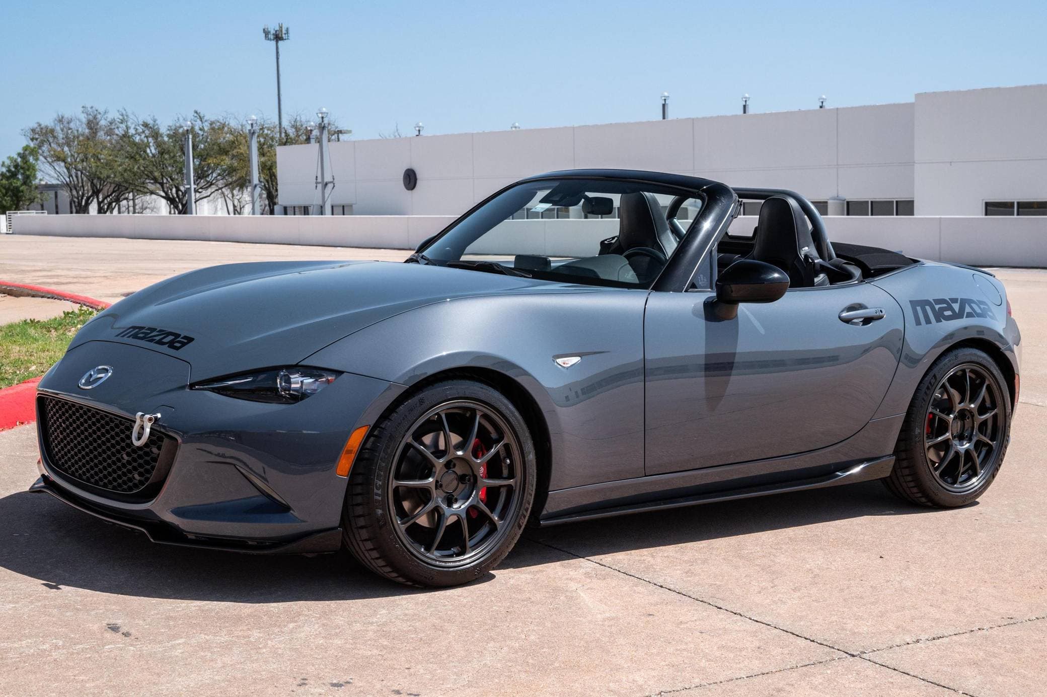 2020 Mazda ND Miata sold for $30,250