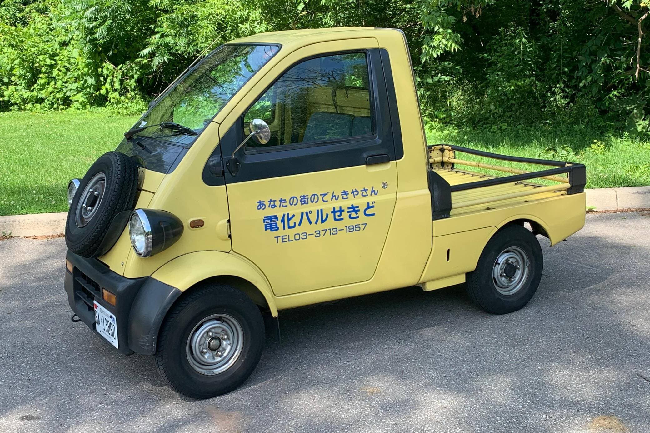 1997 Daihatsu Midget sold for $3,983