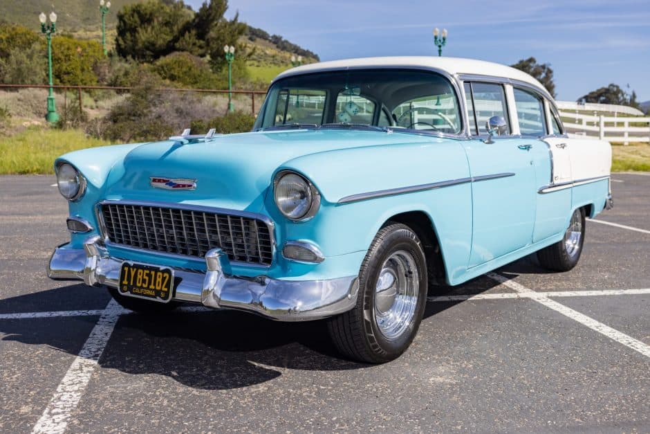 1955 Chevrolet Bel Air sold for $25,250