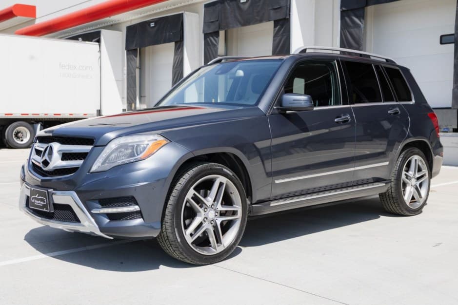 2013 Mercedes-Benz X204 GLK-Class sold for $13,250