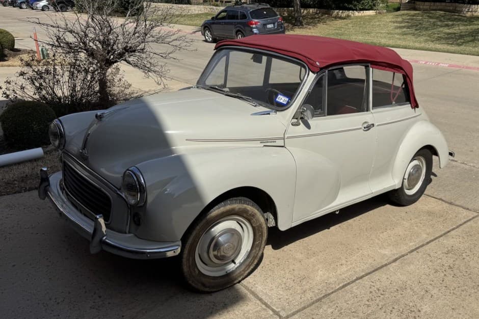 1960 Morris Minor sold for $5,250