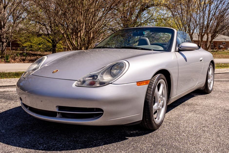 1999 Porsche 996 911 (Non-Turbo/GT2/GT3) sold for $22,000