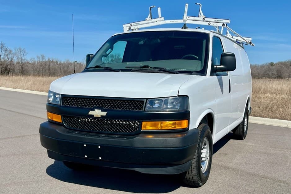 2020 Chevrolet Express sold for $17,000