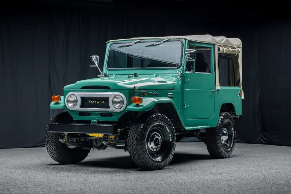 1974 Toyota Land Cruiser FJ40 sold for $27,000
