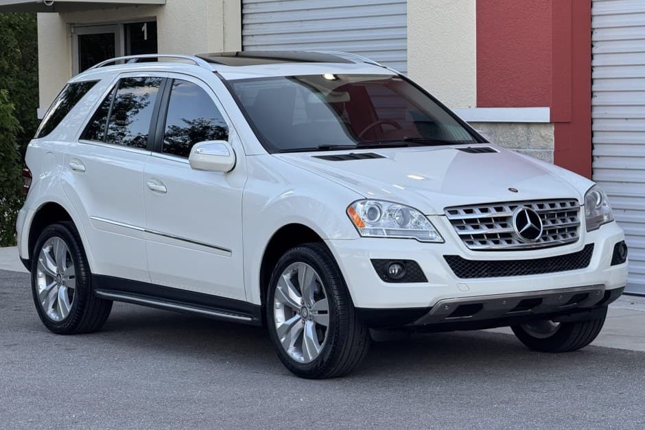 2010 Mercedes-Benz M-Class & GLE-Class sold for $15,850