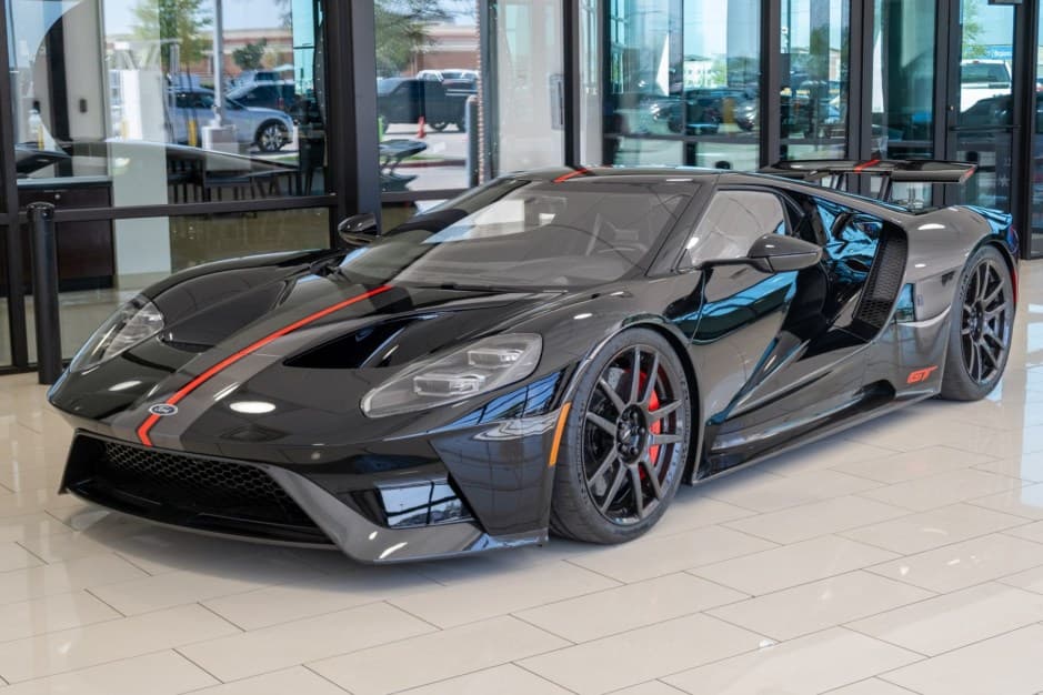 2019 Ford GT 2nd Generation sold for $800,000