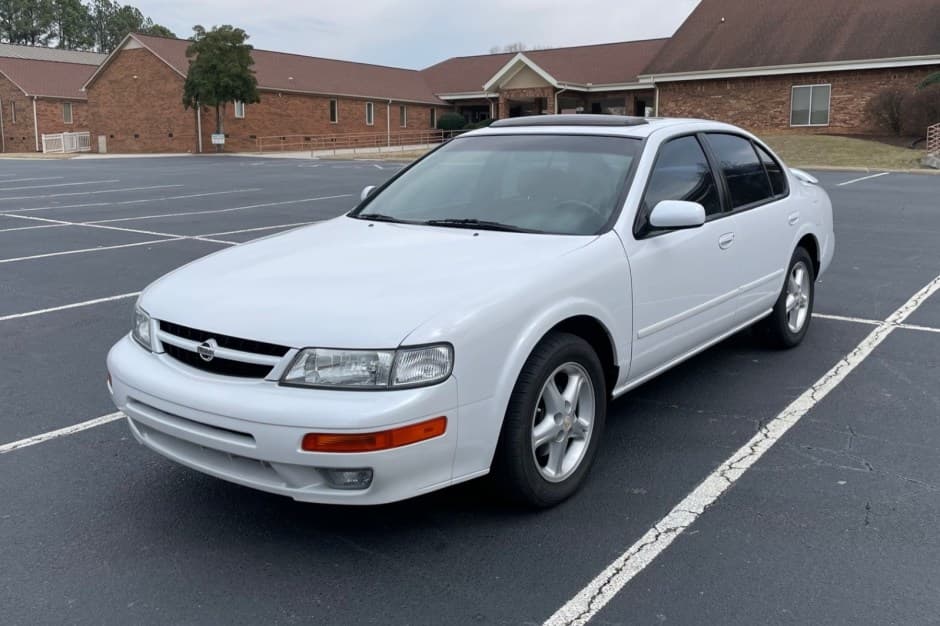 1997 Nissan Maxima sold for $10,250
