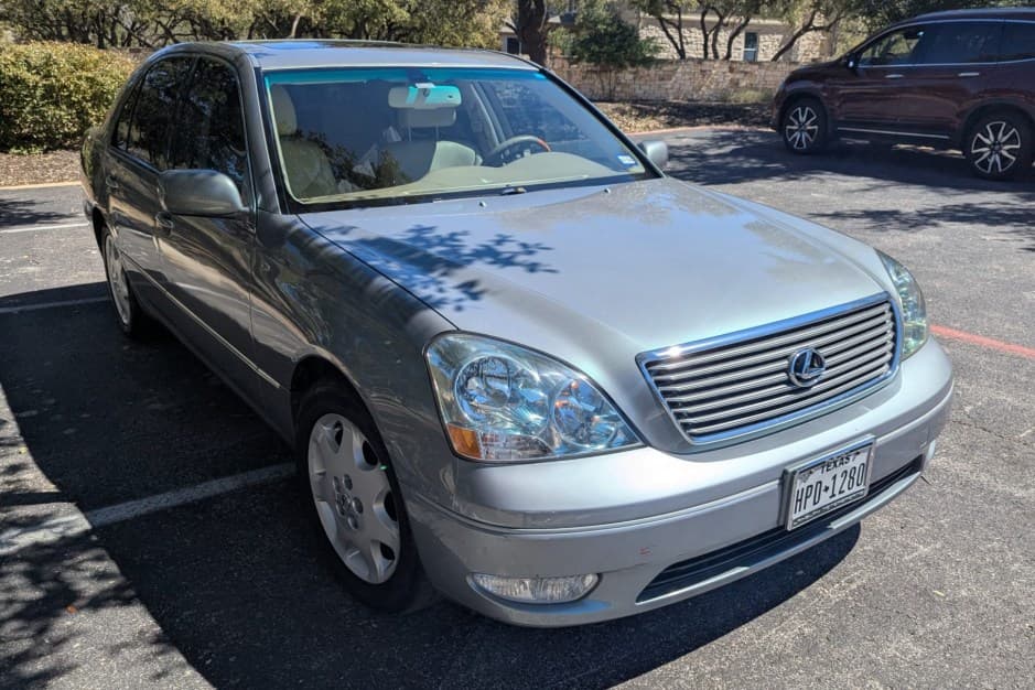 2003 Lexus LS Sedan sold for $10,250