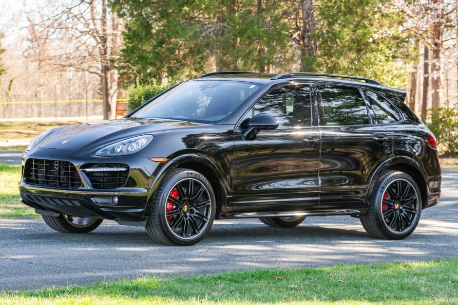 2014 Porsche 958 Cayenne (2011-2018) sold for $37,750