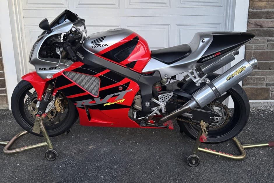 2002 Honda RC51 sold for $9,500
