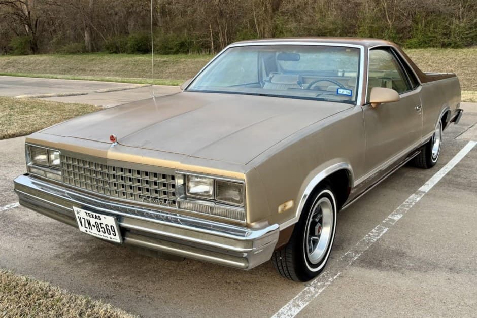 1986 Chevrolet El Camino sold for $11,000