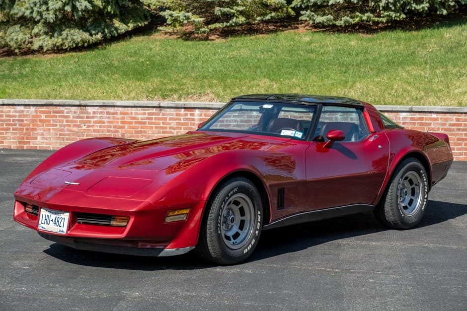 1980 Chevrolet Corvette C3 sold for $8,200