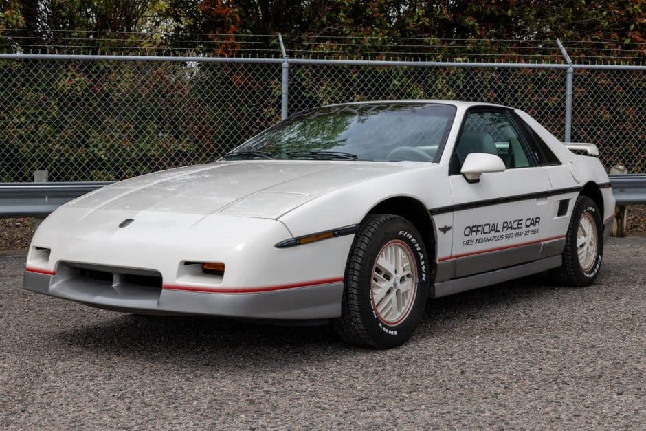 1984 Pontiac Fiero sold for $12,154