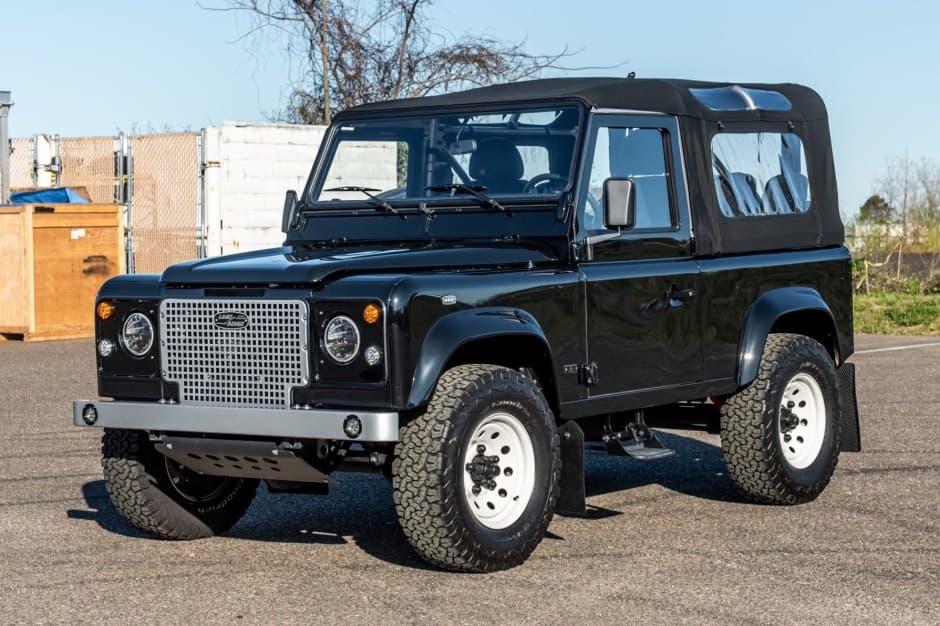 1989 Land Rover 90 / Defender 90 (Euro Spec) sold for $56,500