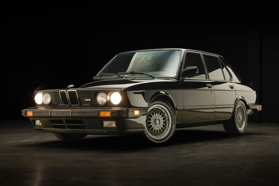 1988 BMW E28 M5 sold for $48,500
