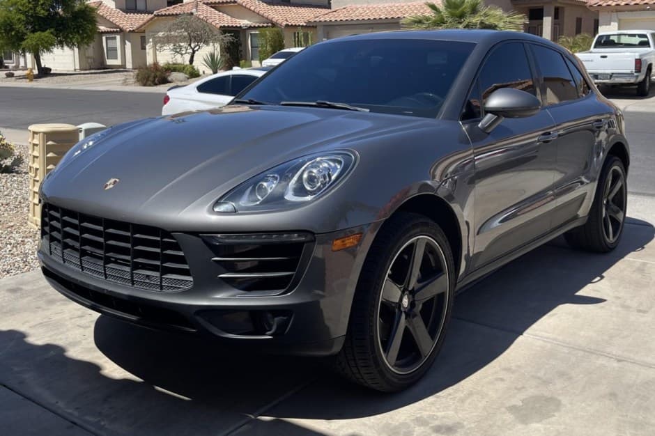 2015 Porsche Macan sold for $15,750