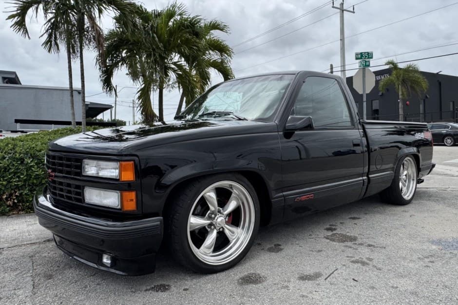 1990 Chevrolet 454 SS sold for $25,250