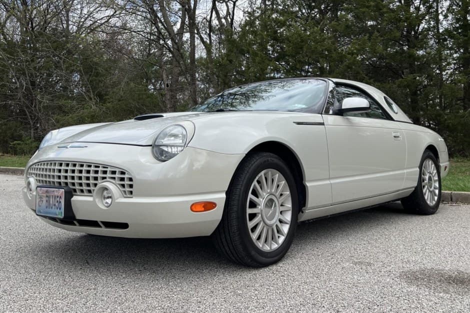 2005 Ford Thunderbird (2002-2005) sold for $19,000