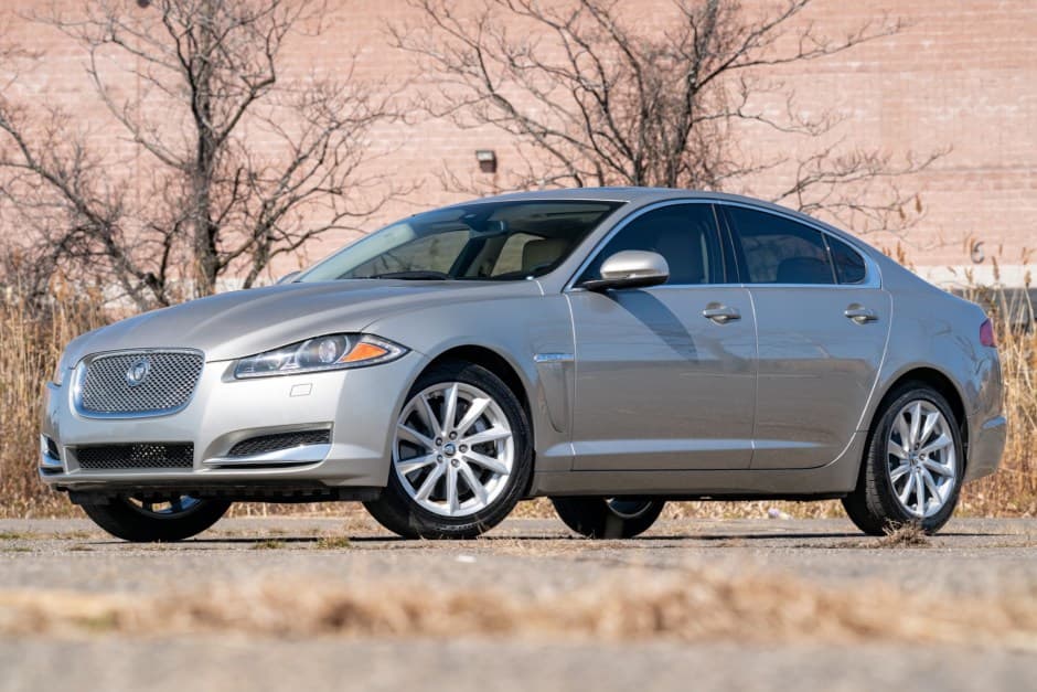 2012 Jaguar XF sold for $9,100