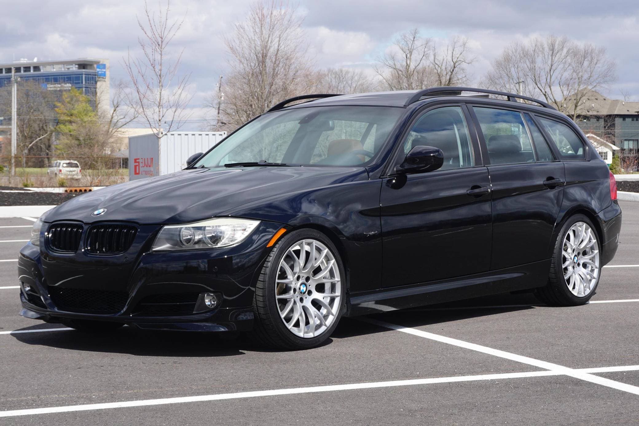 2009 BMW 3 Series sold for $19,409