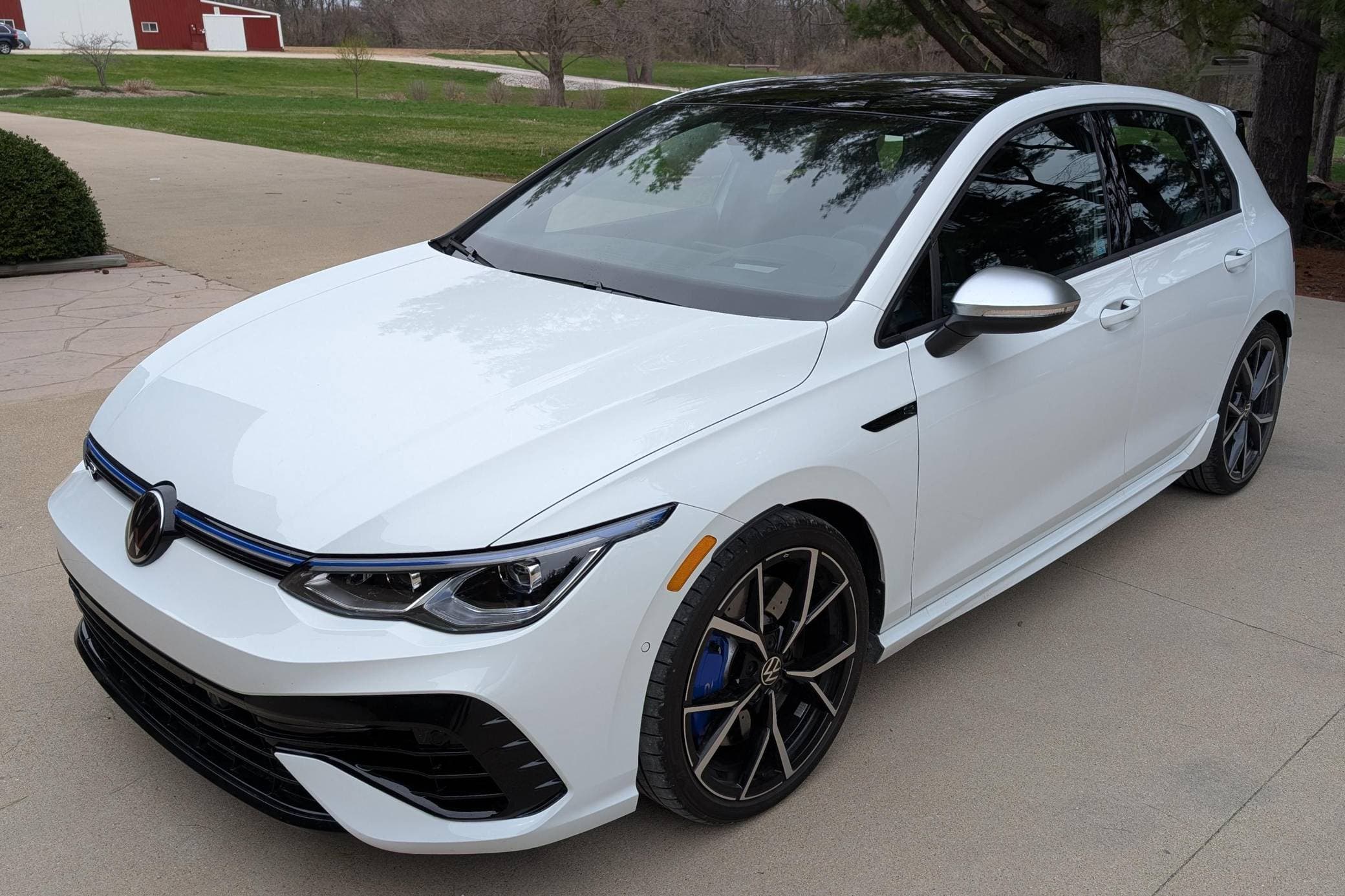 2024 Volkswagen Golf R sold for $40,500