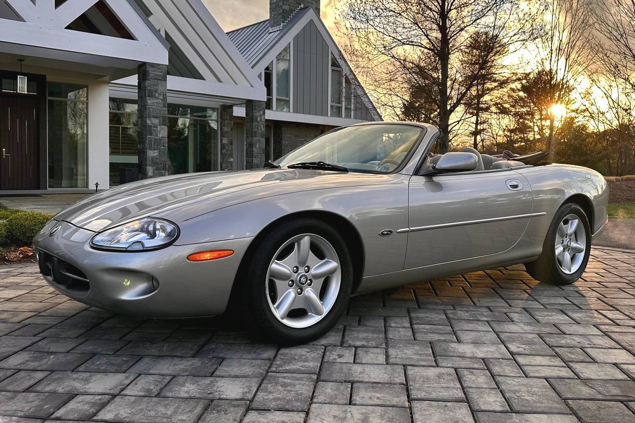 1998 Jaguar XK8 sold for $6,400