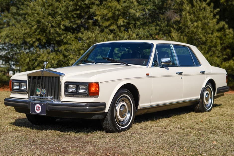 1985 Rolls-Royce SZ Silver Spirit & Silver Spur sold for $18,000