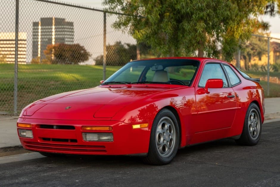 1987 Porsche 944 Turbo sold for $28,500