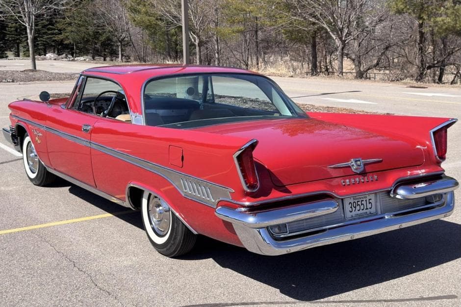 1959 Chrysler New Yorker sold for $32,000