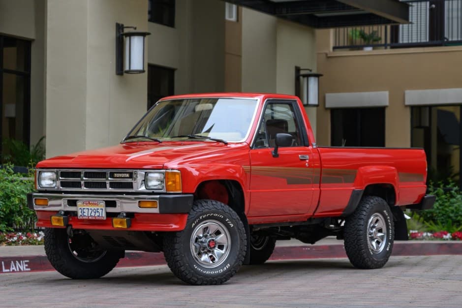 1986 Toyota Pickup (N50/N60/N70 1984-1988) sold for $25,000