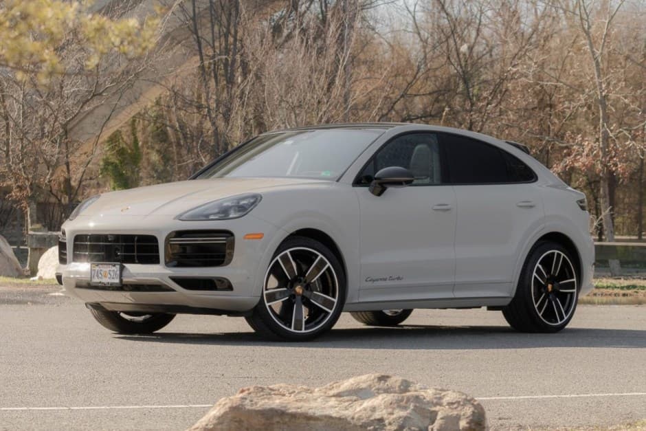 2022 Porsche 9Y0/9Y3 Cayenne (2019-) sold for $108,600