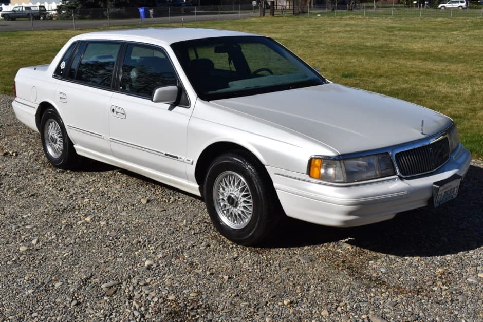 1994 Lincoln Continental (1988-1994) sold for $5,000