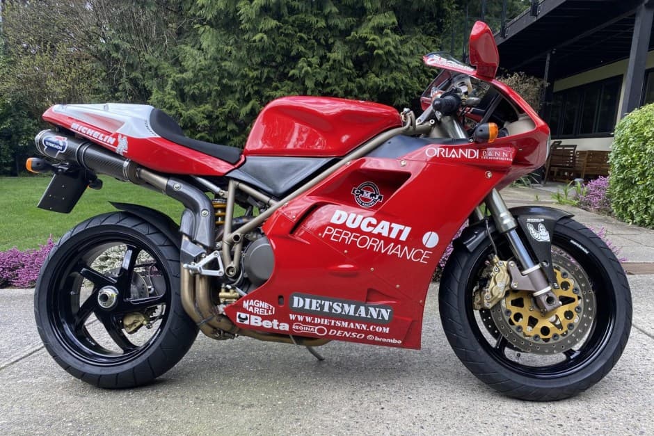 1998 Ducati 916 sold for $57,916