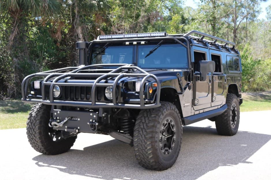2000 Hummer H1 sold for $114,000