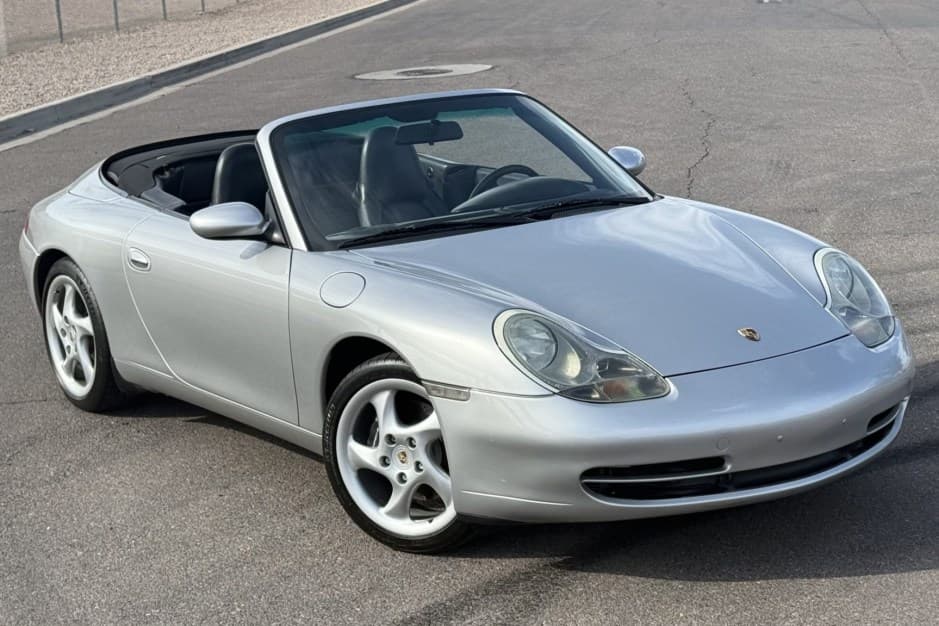 2000 Porsche 996 911 (Non-Turbo/GT2/GT3) sold for $14,000