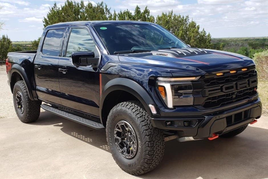 2025 Ford F-150 Raptor sold for $133,500