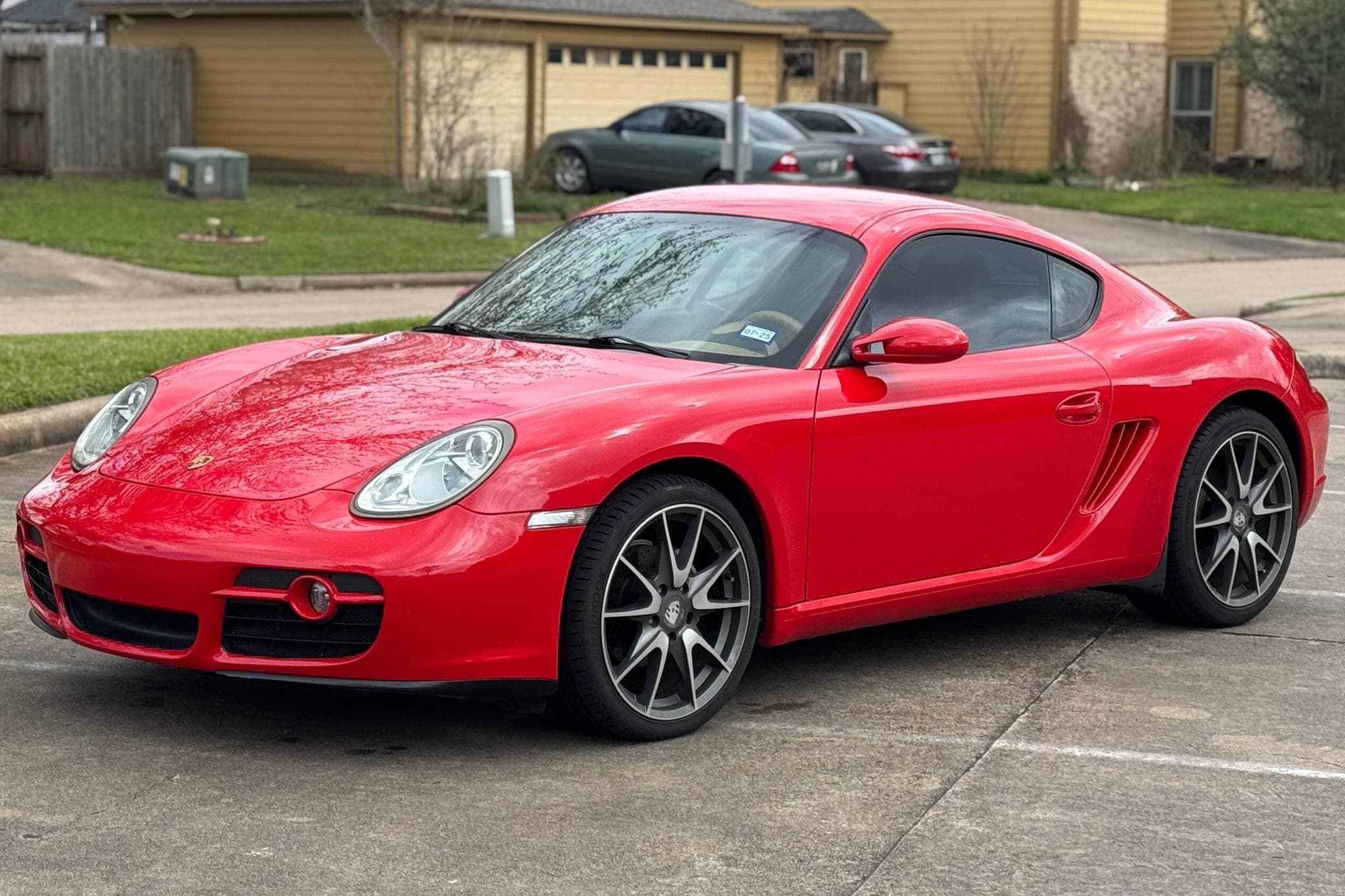 2008 Porsche 987 Cayman sold for $25,750